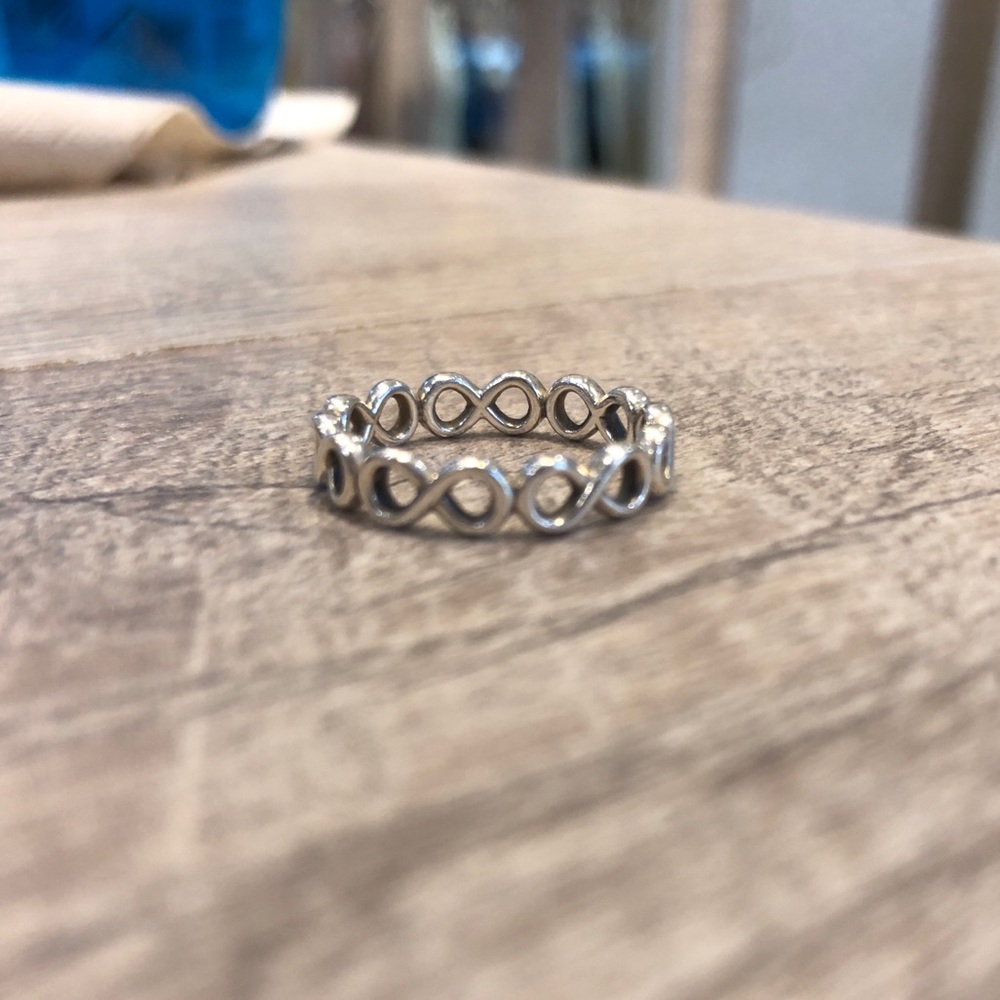 Pandora “Infinite Shine” Ring